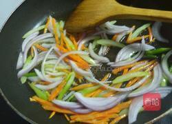 海鲜炒粉干的做法图解5