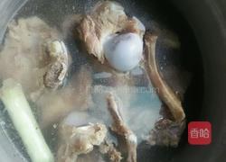 冬瓜大骨汤的做法图解3
