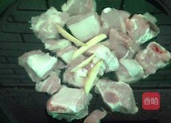 排骨炖粉条的做法图解3