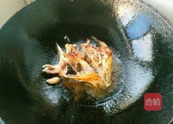 砂锅鱼头豆腐的做法图解3