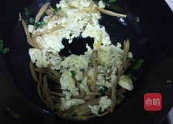 黄花菜炒蛋的做法图解7