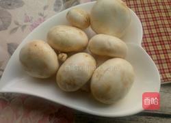 清炒白蘑菇的做法图解1