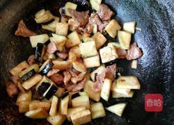 猪肉茄子炖粉条的做法图解8