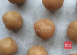 莲蓉蛋黄月饼的做法图解4