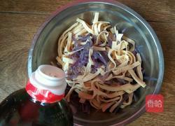 紫甘蓝拌豆腐丝的做法图解5