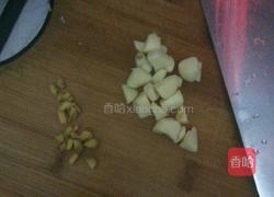 青椒胡萝卜炒肉的做法图解3