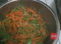 青椒胡萝卜炒肉的做法图解9