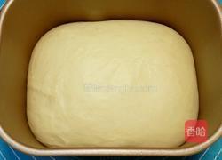 培根大虾披萨的做法图解3