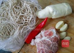 炸酱铺盖面的做法图解1