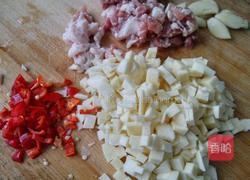 炸酱铺盖面的做法图解2