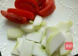 蔬菜肉片汤的做法图解2