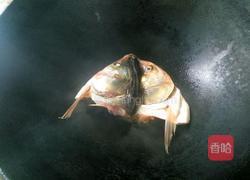 鲢鱼头豆腐汤的做法图解2