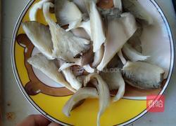 鲫鱼蘑菇汤的做法图解5