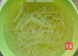 黄瓜拌海蜇皮的做法图解4