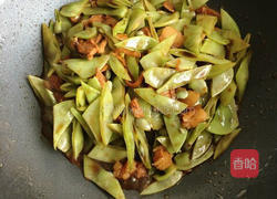 酱肉扁豆的做法图解6