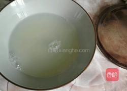 蛤蜊肉丸丝瓜汤的做法图解3