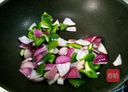 青椒洋葱的做法图解5
