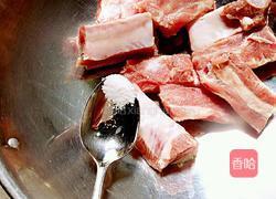 干煸椒盐排骨的做法图解3