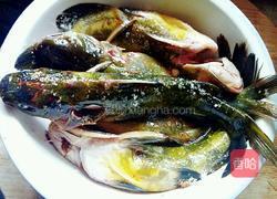 黄骨鱼番茄汤的做法图解1