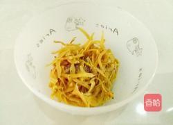 炸面条鱼的做法图解1