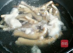 药膳浸鸡脚的做法图解3