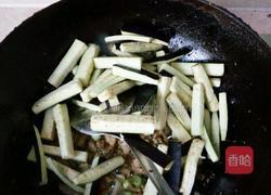 香辣肉末茄子的做法图解5