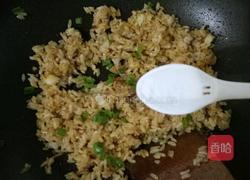 豆瓣酱炒饭的做法图解5
