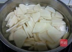 腊肉炖土豆的做法图解4