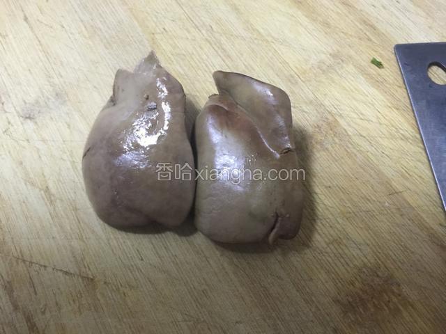 鹅肝买的是卤好的.切丁备用