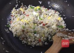 鹅肝炒饭的做法图解6