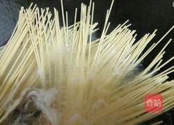 荷包蛋面条的做法图解4