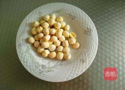 莲子松仁玉米的做法图解1
