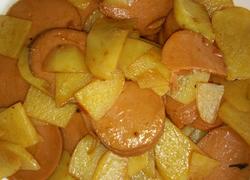 土豆烩火腿肠