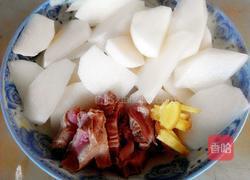 萝卜炖肉的做法图解1