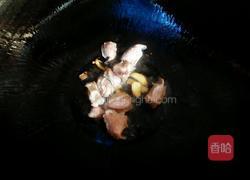 萝卜炖肉的做法图解2