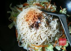 家常炒挂面的做法图解9