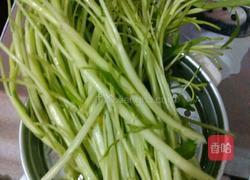 家常炒空心菜梗的做法图解1