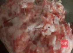 酸菜面条的做法图解1