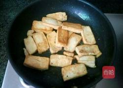 煎水豆腐的做法图解2