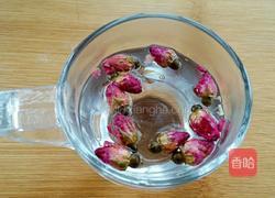 蜂蜜玫瑰花茶的做法图解2