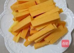 椒盐南瓜的做法图解1