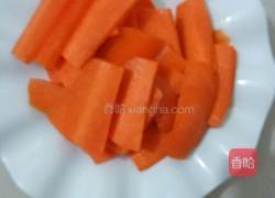 白菜炒胡萝卜的做法图解2