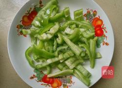 辣子炒鸡蛋的做法图解2