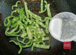 辣子炒鸡蛋的做法图解7