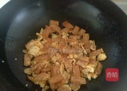 辣条炒蛋的做法图解5