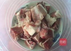 豆角烧鸭的做法图解1