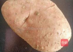 陕北洋芋擦擦的做法图解1