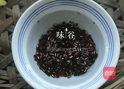 车前草煲猪小肚的做法图解4