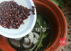 车前草煲猪小肚的做法图解6