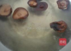 香菇趴油菜的做法图解2
